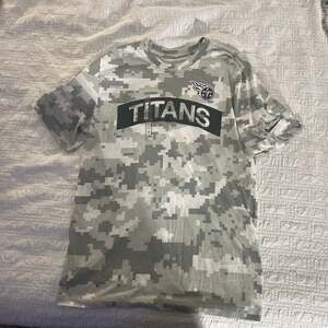 Nike Tennessee Titans Salute to Service Digi-Camo T-Shirt, Men's Medium - New